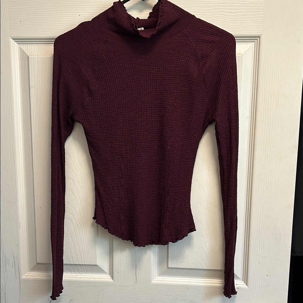 Women's Burgundy Long Sleeve Top